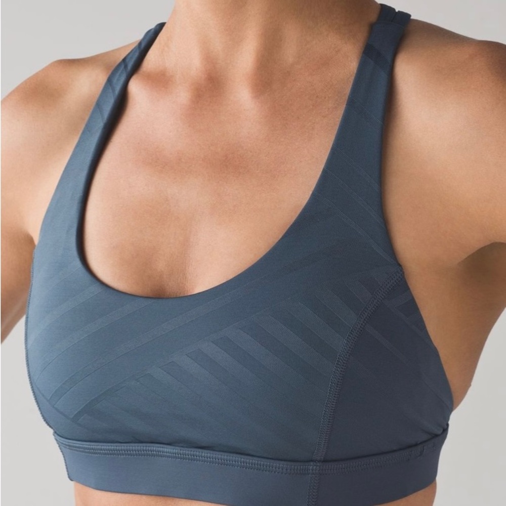 Lululemon Hot Like Agni bra - 6 - EUC - Astro blue